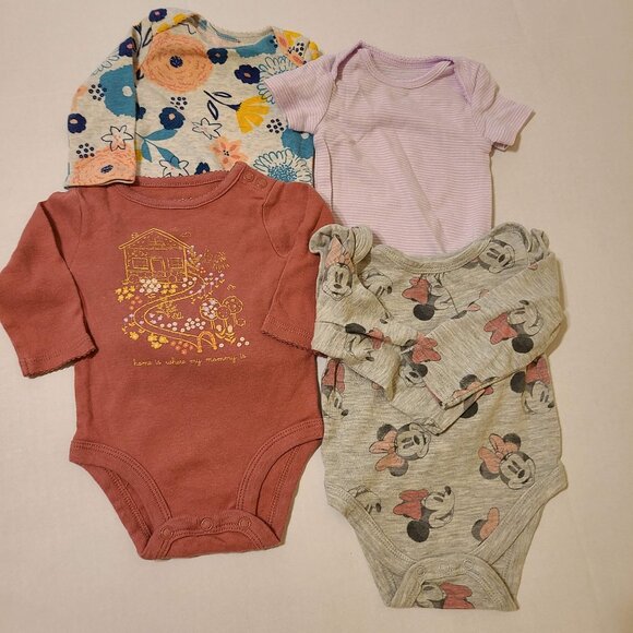 4 PIECE CARTER'S/DISNEY BABY ONSIE/BODYSUIT BUNDLE - 3M - Picture 1 of 10
